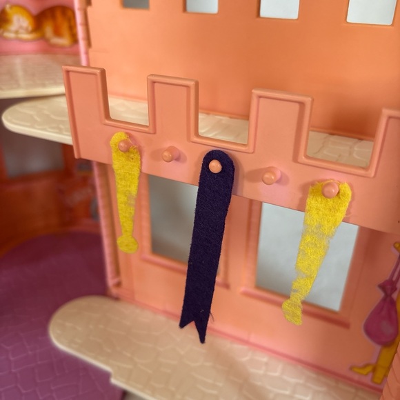 1983 My Little Pony Pink and Blue Dream Castle Hasbro Playset - Picture 3 of 14